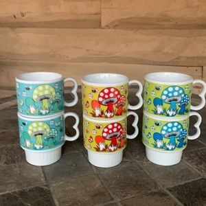 Vintage Retro 1970’s stacking mushroom cups!